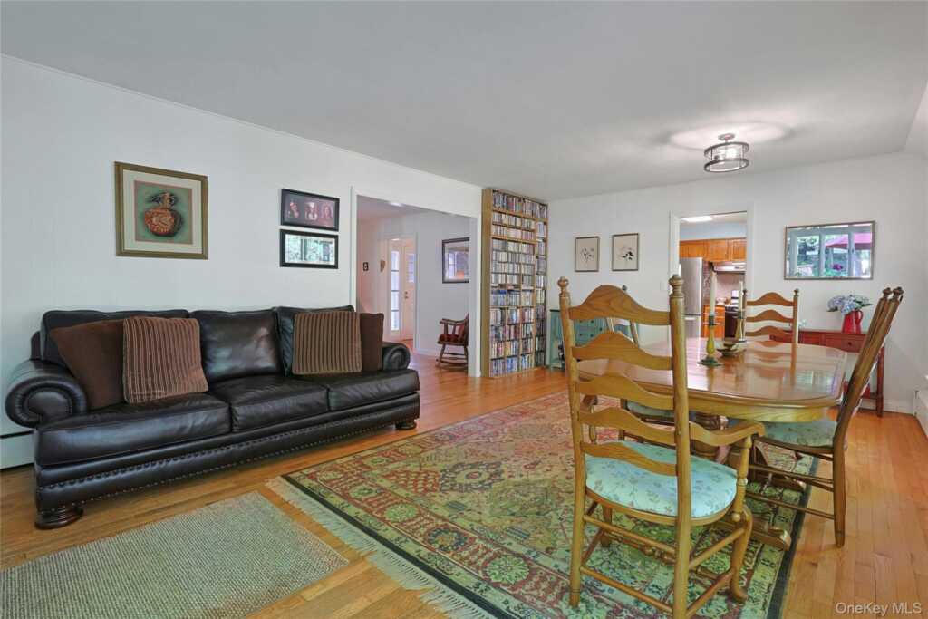 10 Linda Drive, Suffern, NY 10901 - Photo 17 of 41
