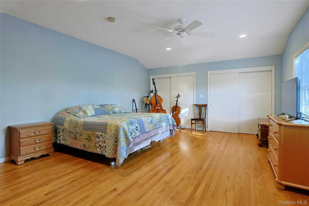 10 Linda Drive, Suffern, NY 10901 - Photo 26 of 41