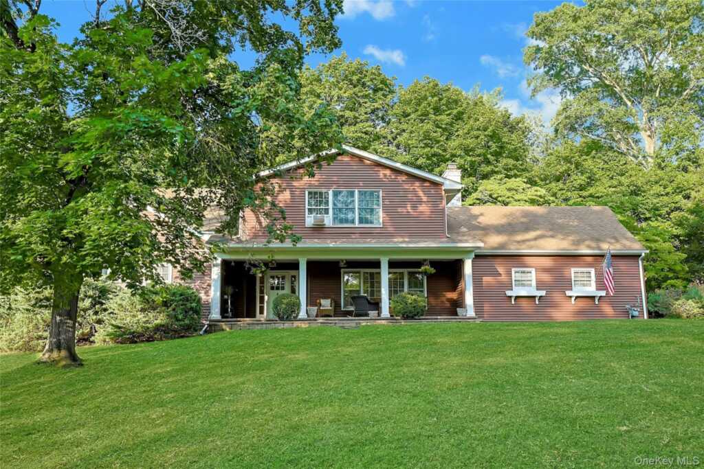 10 Linda Drive, Suffern, NY 10901 - Photo 4 of 41