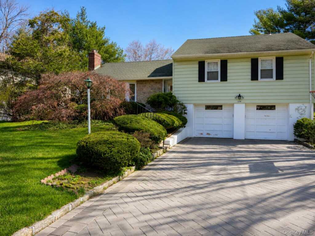 174 Waverly Road, New Rochelle, NY 10583