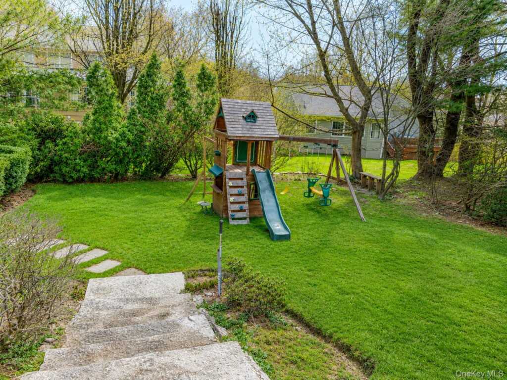 174 Waverly Road, New Rochelle, NY 10583 - Photo 19 of 21