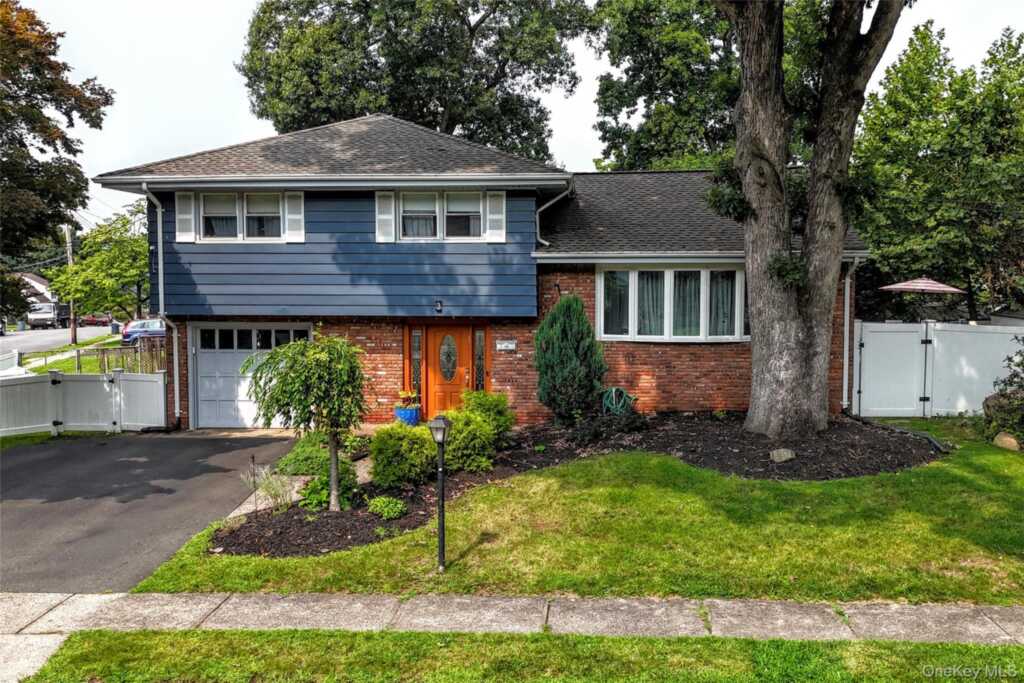 3 Forest Knoll Drive, Suffern, NY 10901