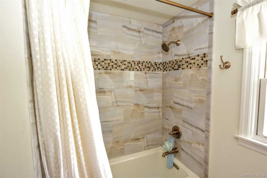3 Forest Knoll Drive, Suffern, NY 10901 - Photo 26 of 43