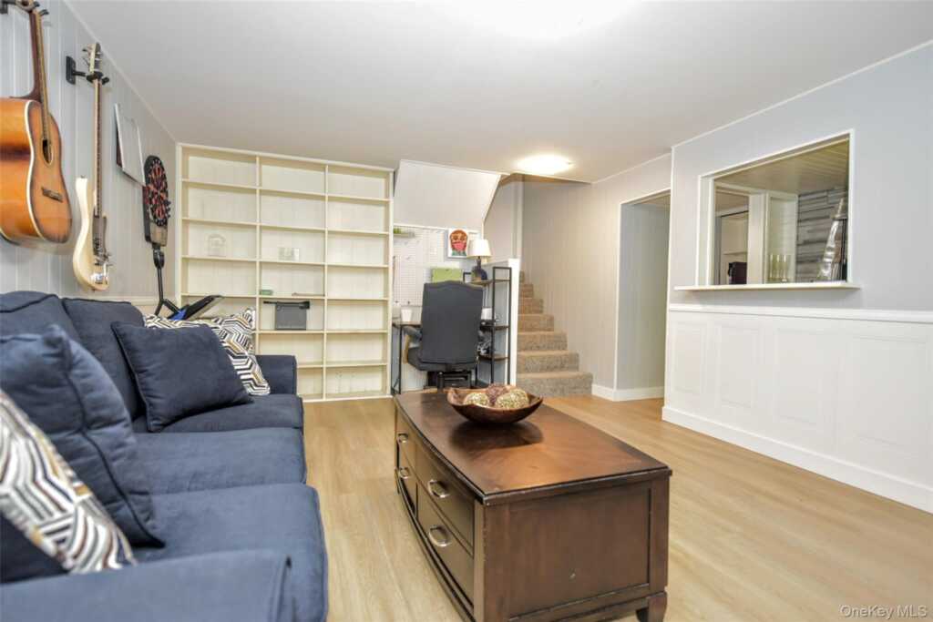 3 Forest Knoll Drive, Suffern, NY 10901 - Photo 31 of 43