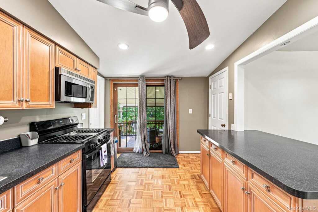 1 Gloria Court, New City, NY 10956 - Photo 17 of 41