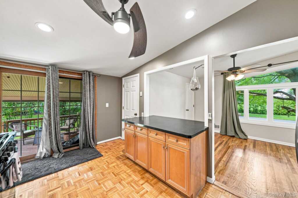 1 Gloria Court, New City, NY 10956 - Photo 18 of 41