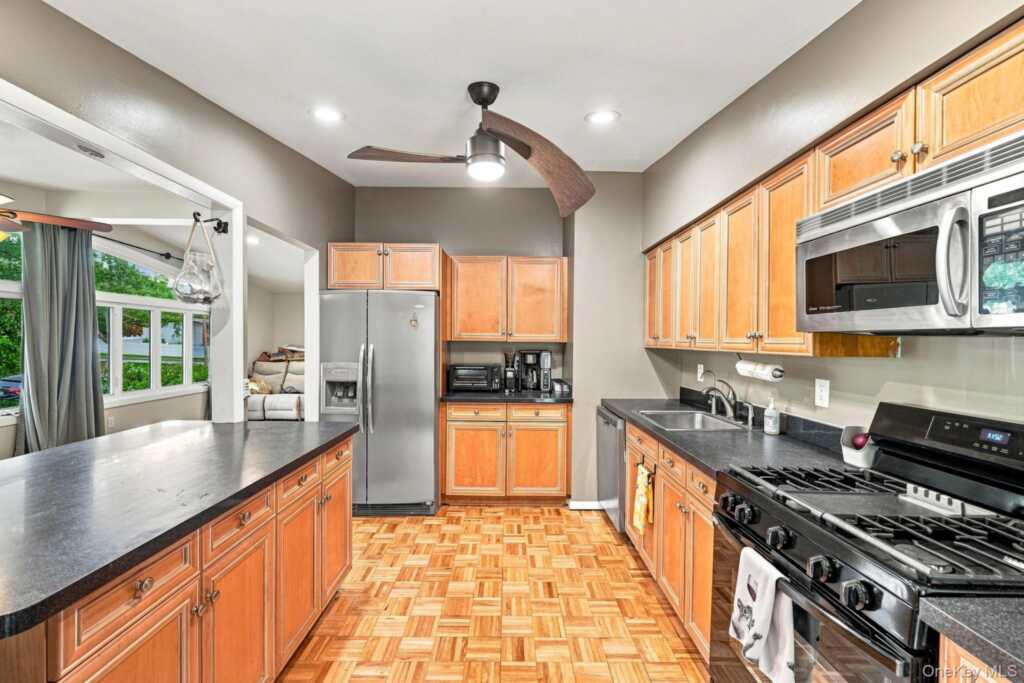 1 Gloria Court, New City, NY 10956 - Photo 21 of 41