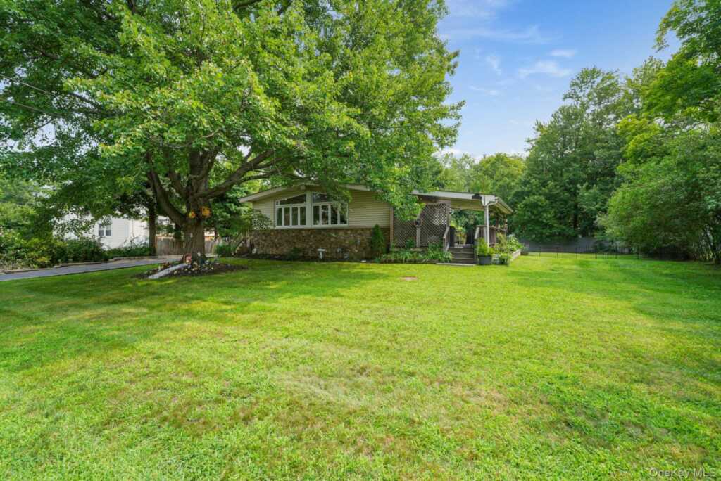 1 Gloria Court, New City, NY 10956 - Photo 37 of 41