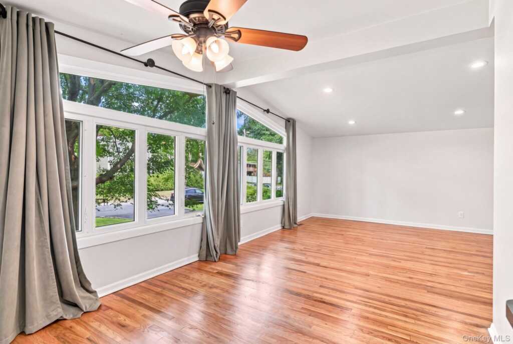 1 Gloria Court, New City, NY 10956 - Photo 8 of 41