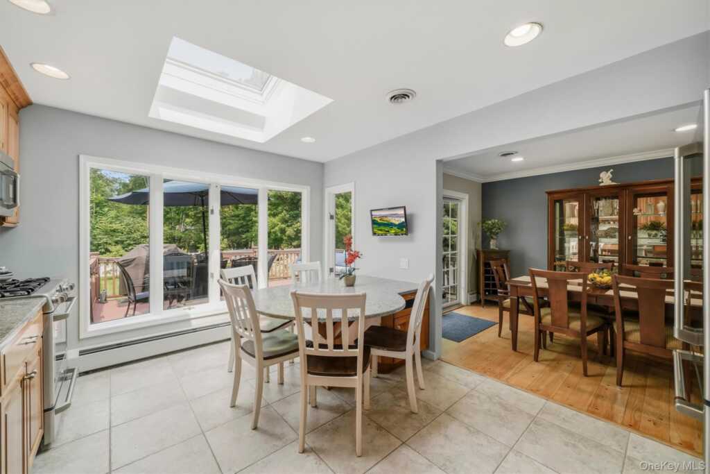 12 Little Brook Lane, New City, NY 10956 - Photo 16 of 47