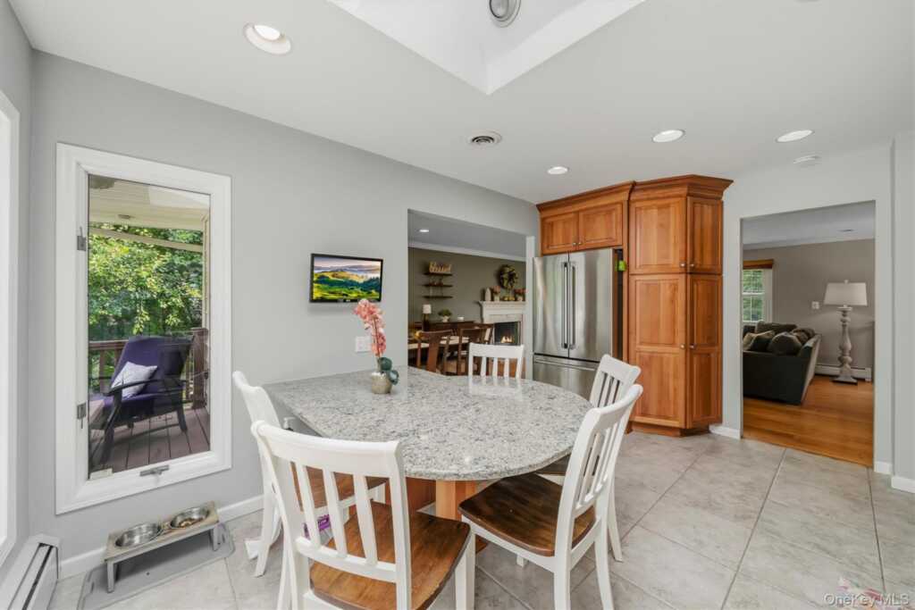 12 Little Brook Lane, New City, NY 10956 - Photo 17 of 47
