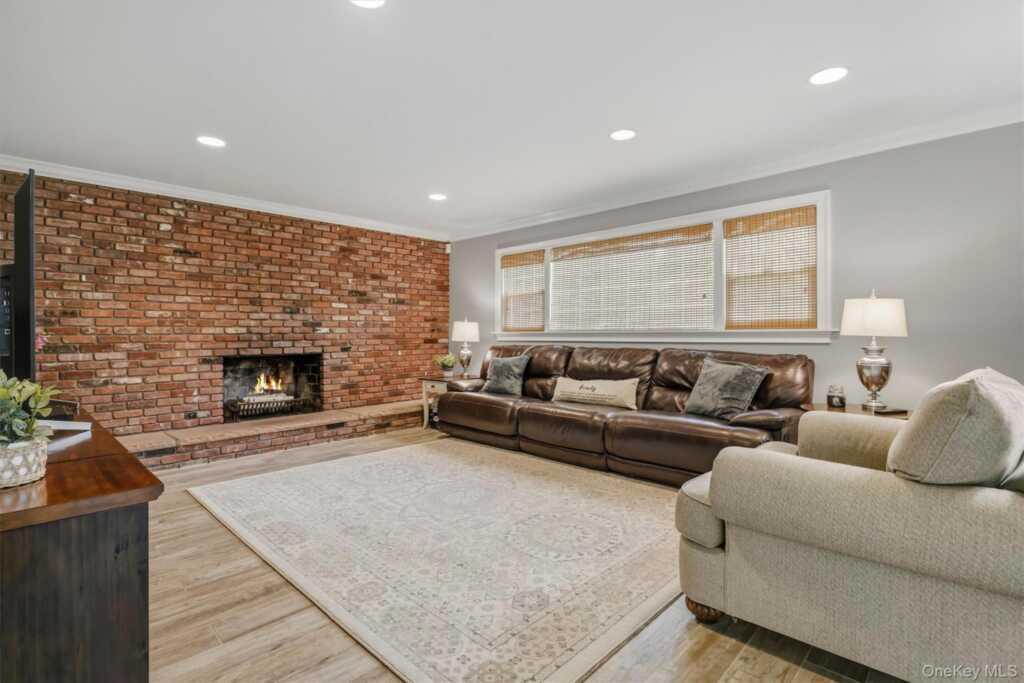 12 Little Brook Lane, New City, NY 10956 - Photo 26 of 47