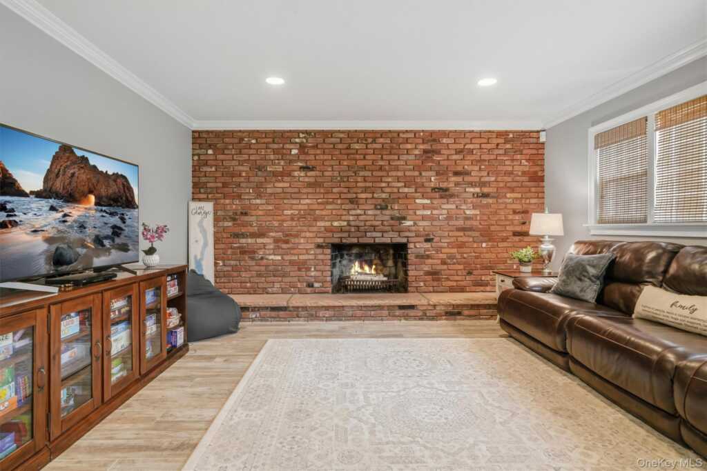 12 Little Brook Lane, New City, NY 10956 - Photo 27 of 47
