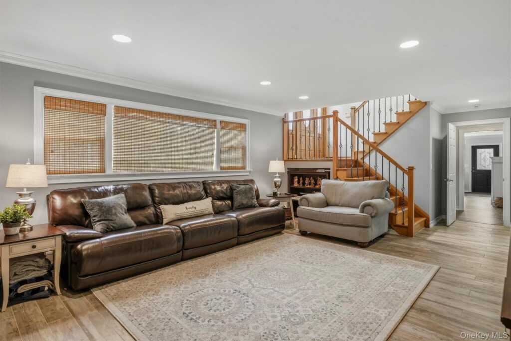 12 Little Brook Lane, New City, NY 10956 - Photo 29 of 47