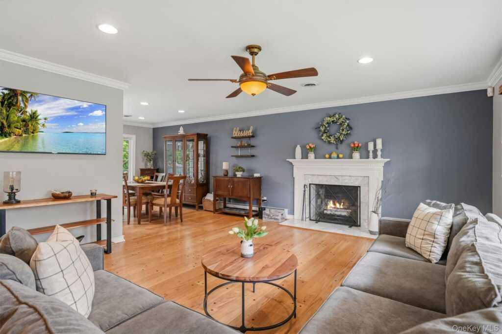 12 Little Brook Lane, New City, NY 10956 - Photo 8 of 47