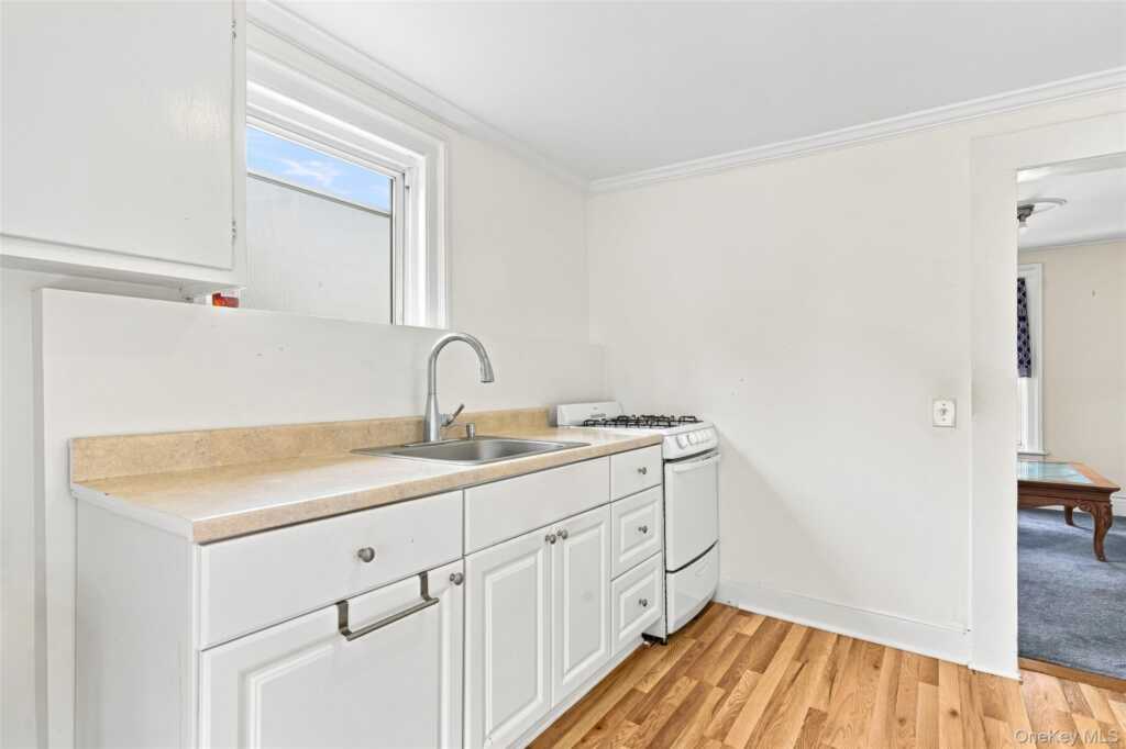 1095 Boston Post Road, Rye, NY 10580 - Photo 11 of 23