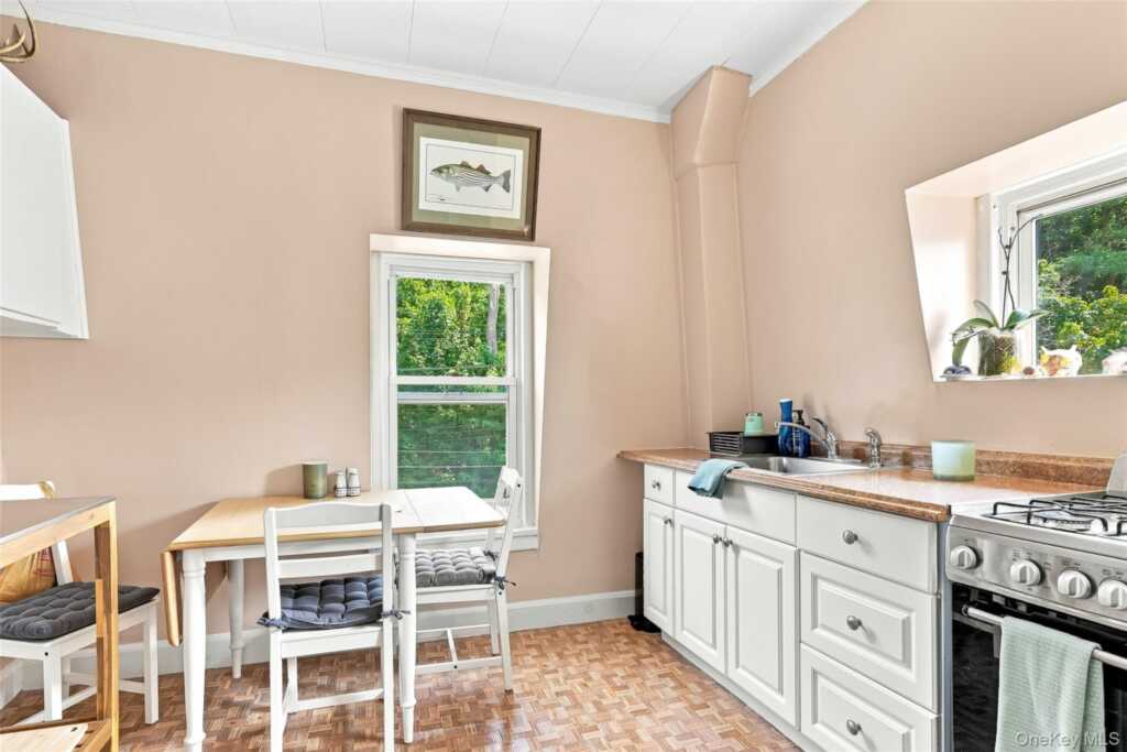 1095 Boston Post Road, Rye, NY 10580 - Photo 16 of 23