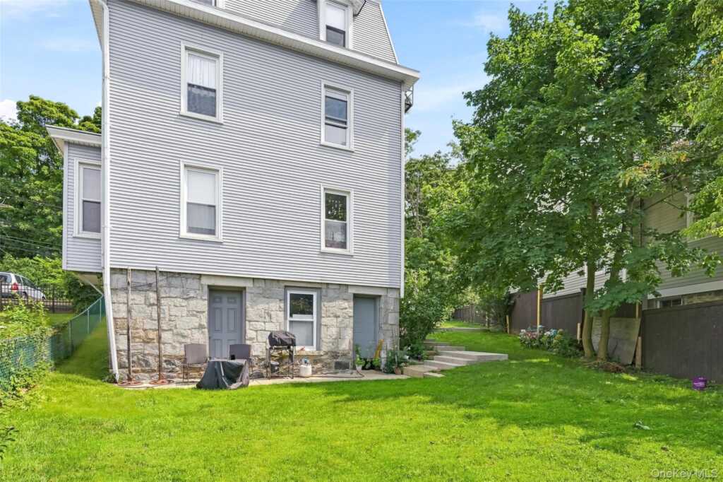1095 Boston Post Road, Rye, NY 10580 - Photo 19 of 23