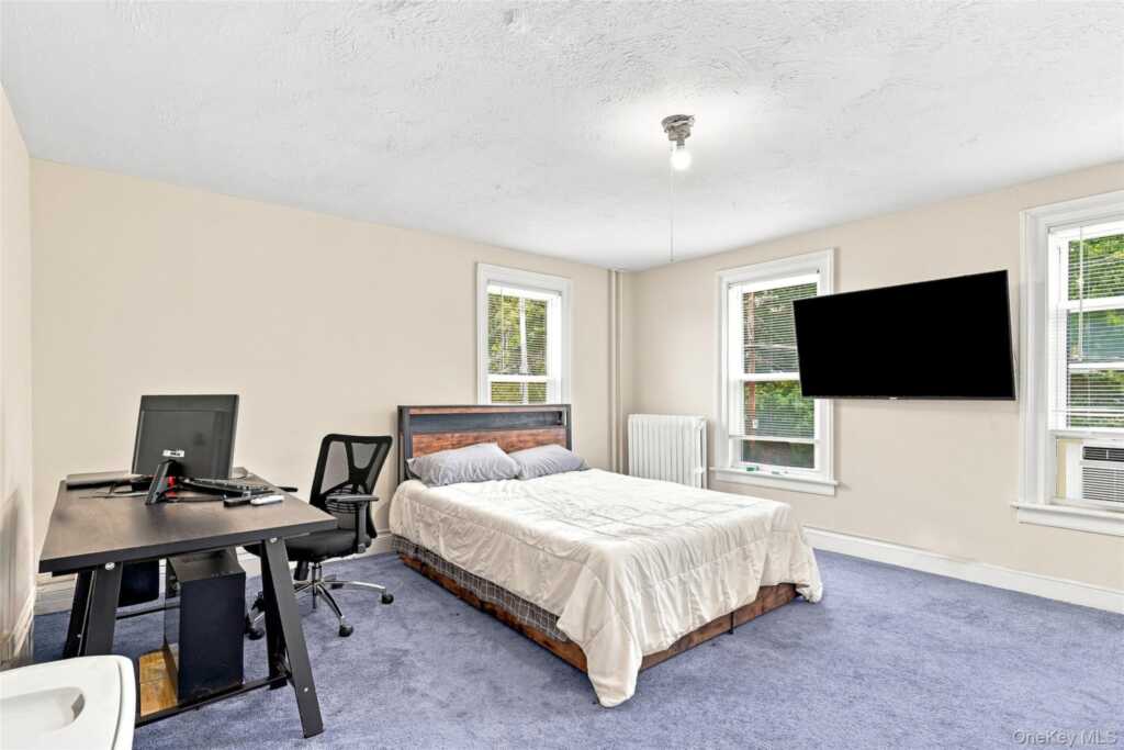 1095 Boston Post Road, Rye, NY 10580 - Photo 8 of 23