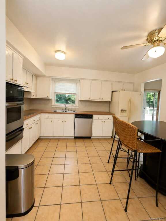 14 Rock Drive, Valley Cottage, NY 10989 - Photo 4 of 30
