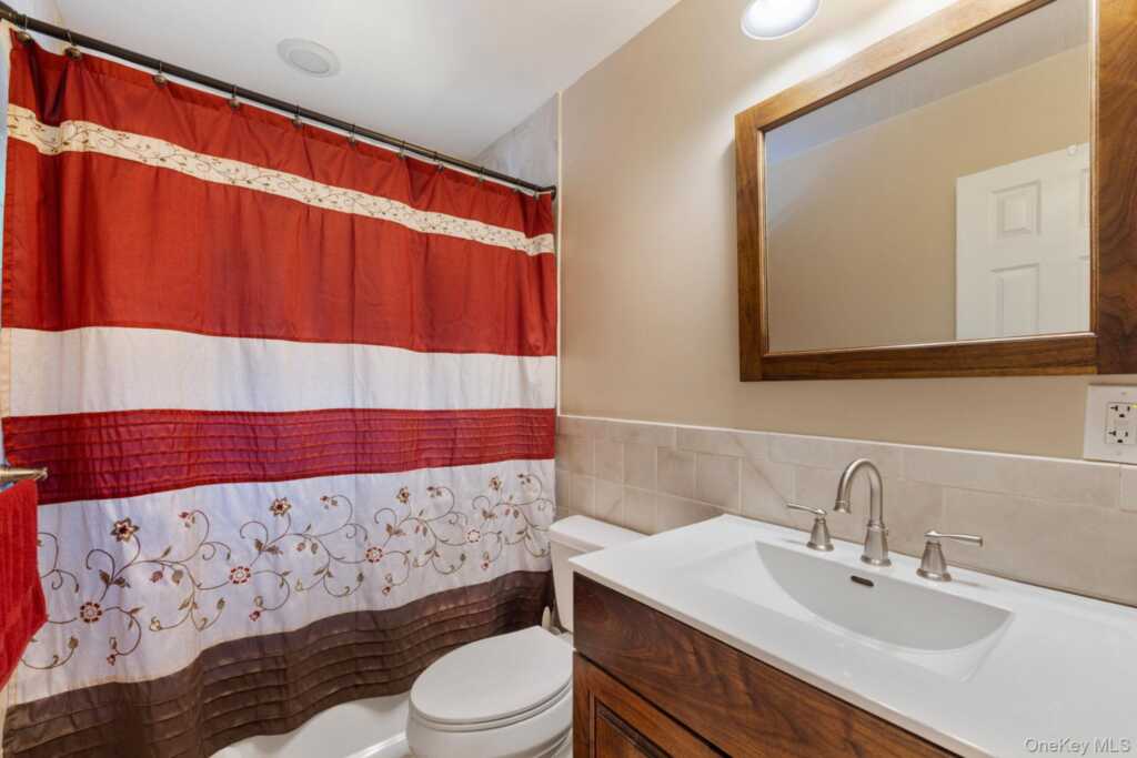 7 Windmill Lane, New City, NY 10956 - Photo 22 of 46