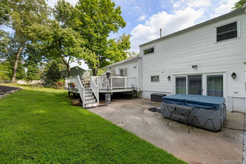 7 Windmill Lane, New City, NY 10956 - Photo 33 of 46