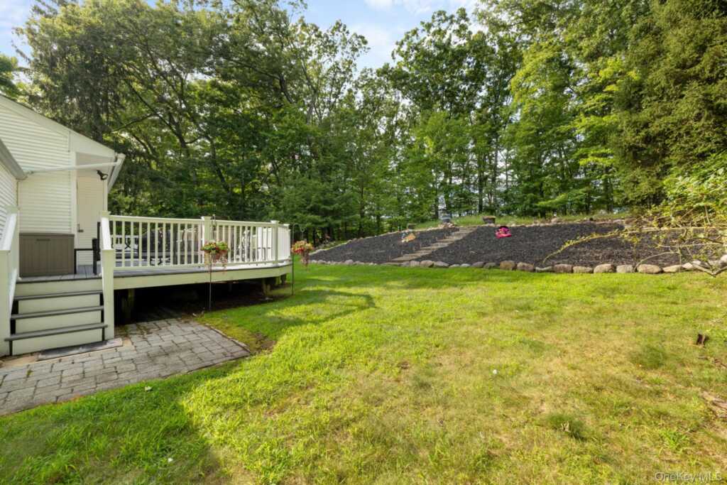 7 Windmill Lane, New City, NY 10956 - Photo 39 of 46