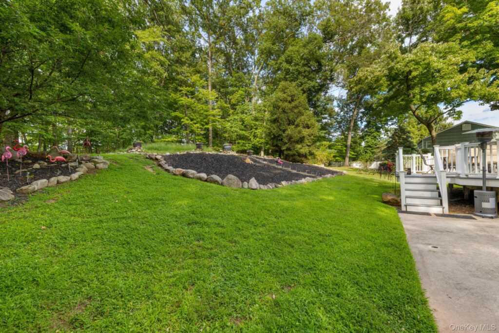 7 Windmill Lane, New City, NY 10956 - Photo 44 of 46