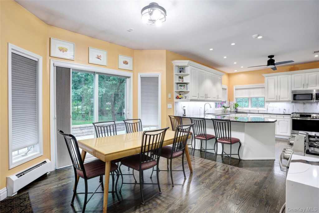 7 Birdie Drive, Suffern, NY 10901 - Photo 11 of 38