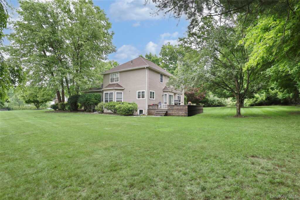 7 Birdie Drive, Suffern, NY 10901 - Photo 31 of 38