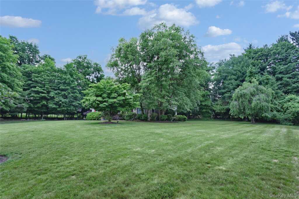 7 Birdie Drive, Suffern, NY 10901 - Photo 33 of 38