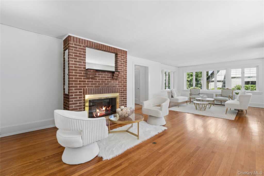 65 Wildwood Road, New Rochelle, NY 10804 - Photo 7 of 22