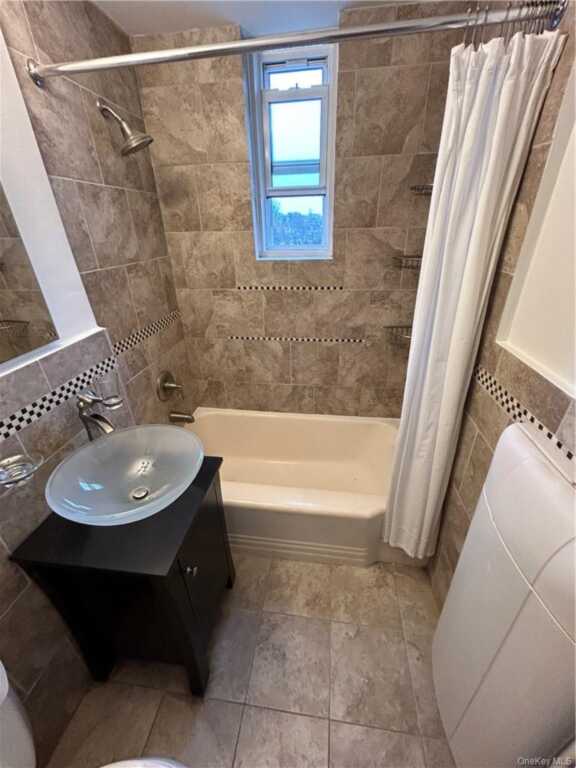 220 Pelham Road, Unit #5E, New Rochelle, NY 10805 - Photo 6 of 27