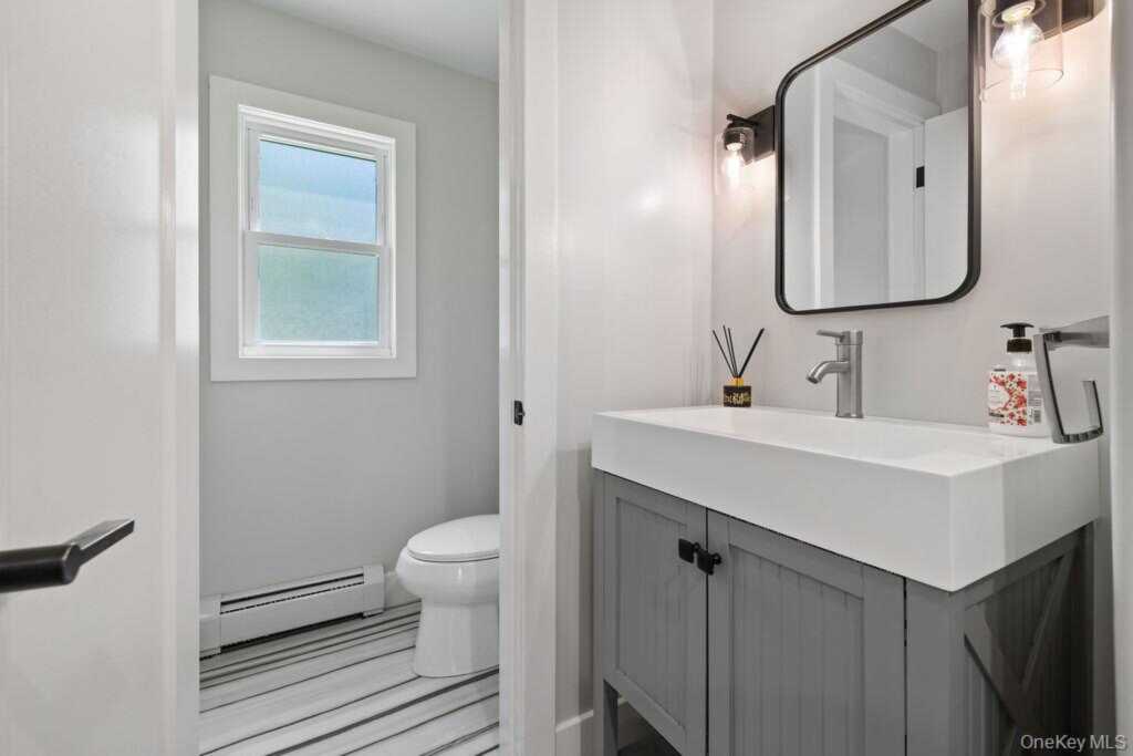106 S Airmont Road, Suffern, NY 10901 - Photo 18 of 40
