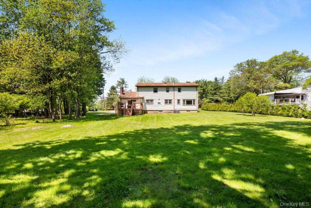 106 S Airmont Road, Suffern, NY 10901 - Photo 3 of 40