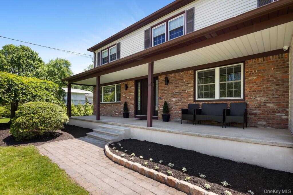 106 S Airmont Road, Suffern, NY 10901 - Photo 5 of 40
