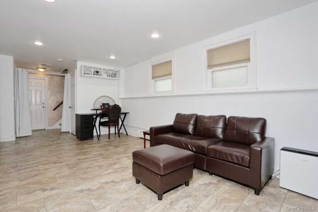 1 Potter Lane, Suffern, NY 10901 - Photo 20 of 38