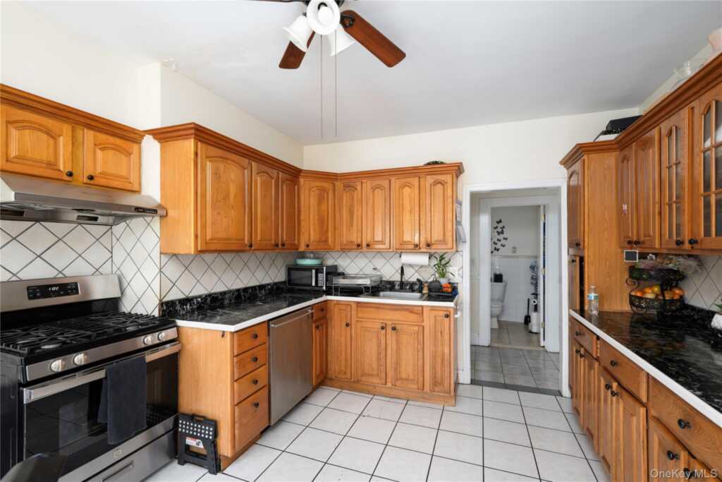 318 William Street, Rye, NY 10573 - Photo 13 of 34