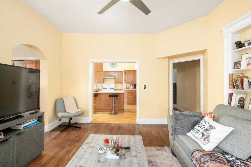 318 William Street, Rye, NY 10573 - Photo 4 of 34