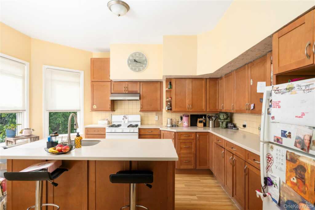 318 William Street, Rye, NY 10573 - Photo 5 of 34