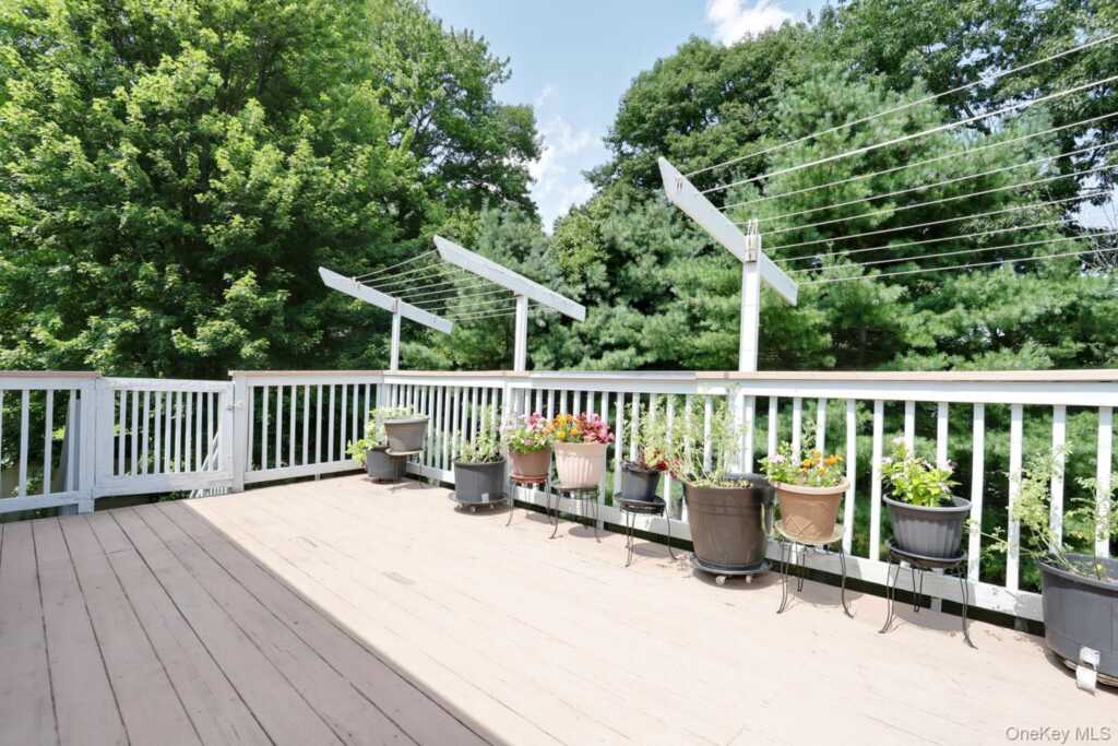 4 Woolf Road, Stony Point, NY 10980 - Photo 10 of 34