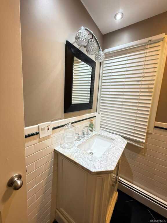 19 Pittsford Way, Nanuet, NY 10954 - Photo 23 of 34