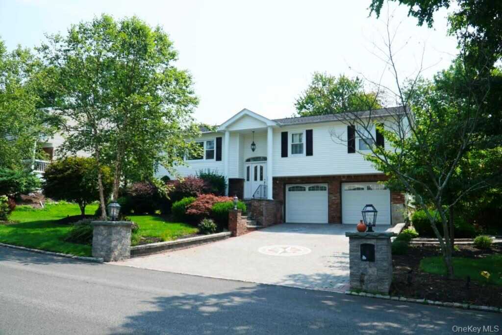 19 Pittsford Way, Nanuet, NY 10954 - Photo 4 of 34