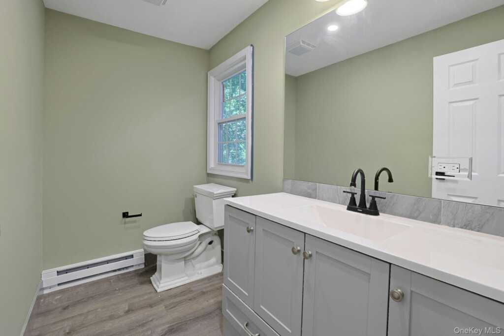 556 Babbling Brook Lane, Valley Cottage, NY 10989 - Photo 26 of 50