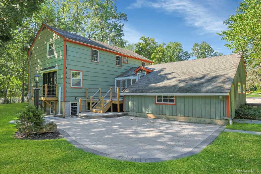 556 Babbling Brook Lane, Valley Cottage, NY 10989 - Photo 43 of 50