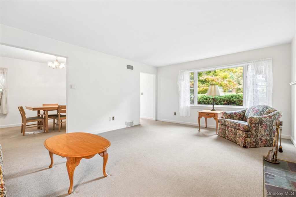 31 Briarwood Drive, New City, NY 10956 - Photo 15 of 45