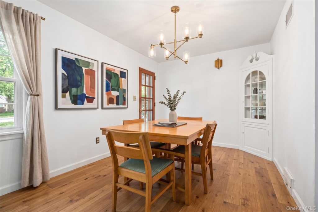 31 Briarwood Drive, New City, NY 10956 - Photo 16 of 45