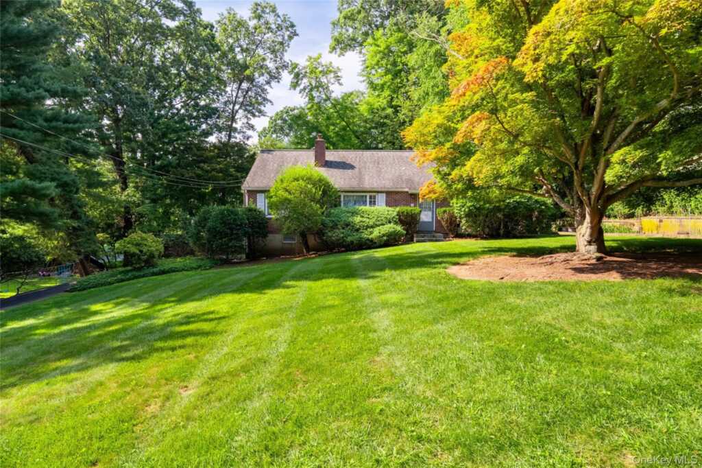 31 Briarwood Drive, New City, NY 10956 - Photo 41 of 45