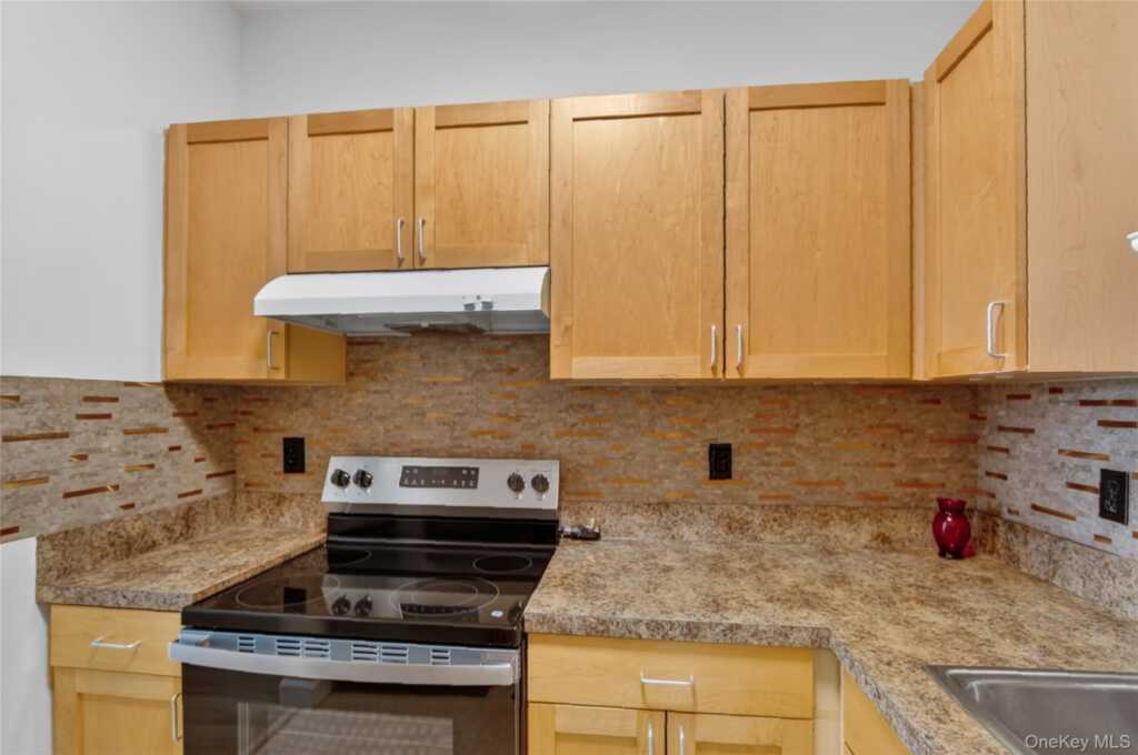 20 S Broadway, Unit #305, Nyack, NY 10960 - Photo 16 of 25