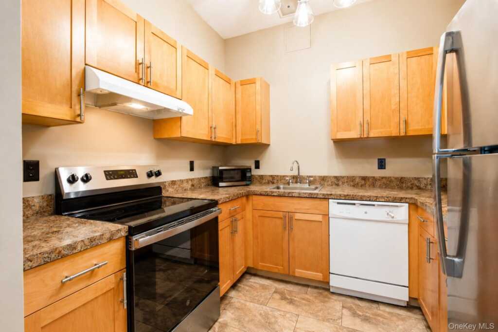 20 S Broadway, Unit #204, Nyack, NY 10960 - Photo 4 of 6